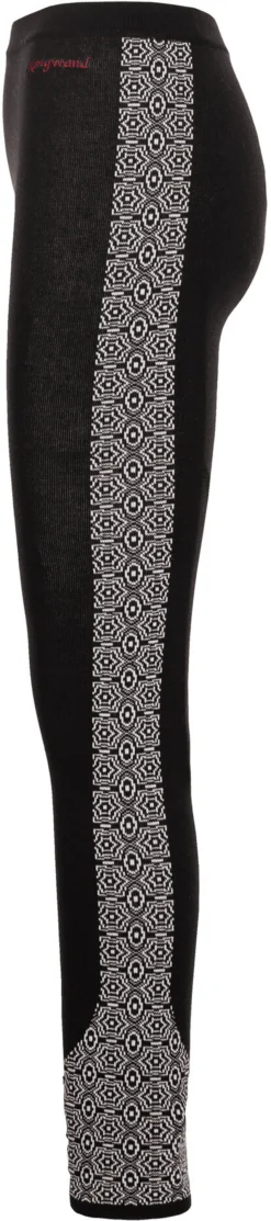 ALMGWAND 1928 Damen Tight EHRWALDERALM -McKinley Geschaft 82228AD 21 01 BILD03 20210814